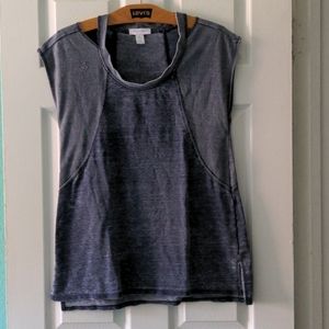 Cut-out muscle tee